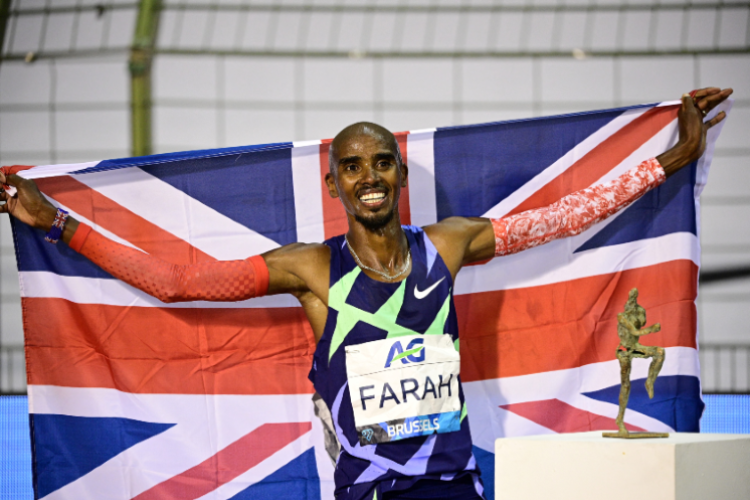 Estrela do atletismo Mo Farah revela ter chegado ao Reino Unido com identidade falsa